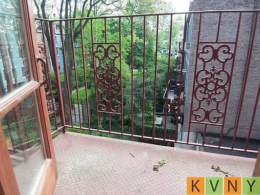 Rented by KVNY Soho | media 108