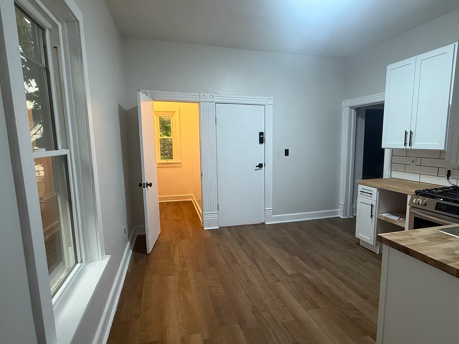 5 bed, 1447 sqft, $1,850 — Photo 4
