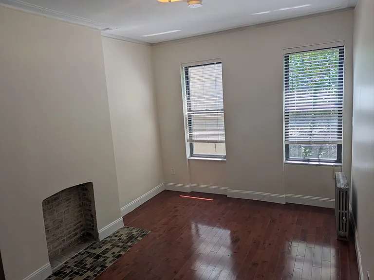 157 4th Ave #3 — Photo 2