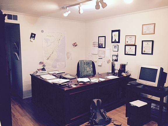 Full basement for den, office or additional bedroom