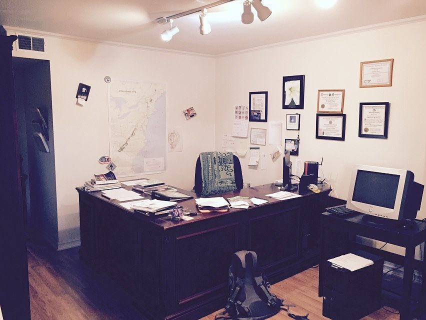 Full basement for den, office or additional bedroom