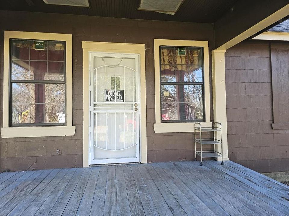 1st image of 423 Inez St