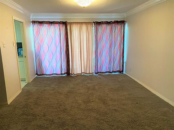 5th image of 570 E Avenue J APT C