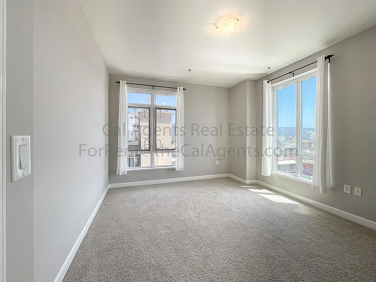 423 7th St #602 — Photo 12