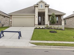121 Falkland St, Hutto, TX 78634