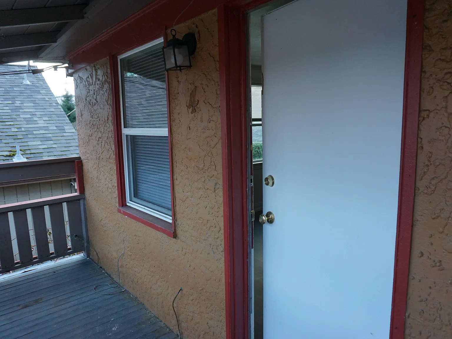 Studio, $995 — Photo 1