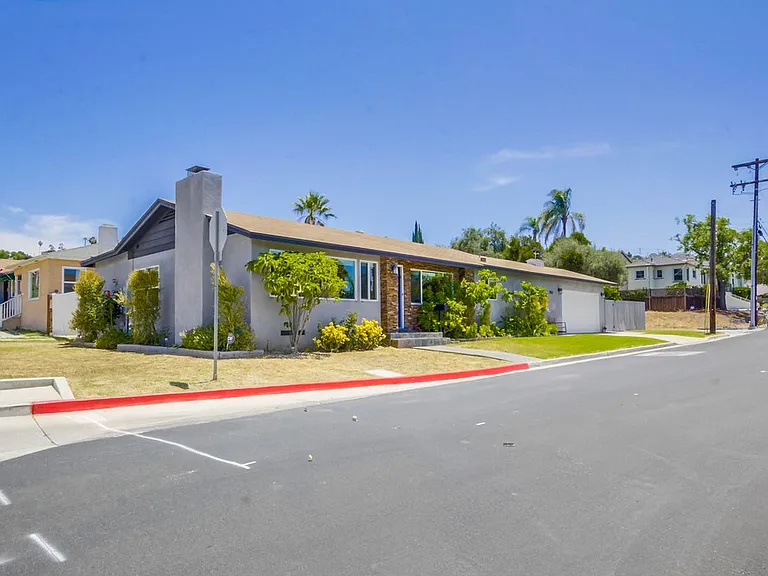 7832 Cinnabar Dr — Photo 30