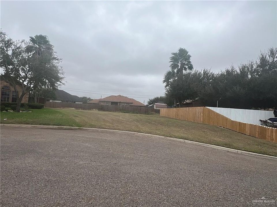 2nd image of 3337 Tepoztlan St