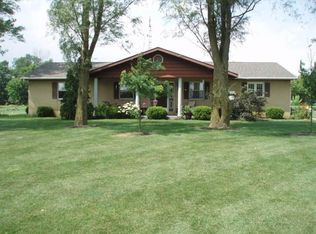 4561 Russia Versailles Rd, Houston, OH 45333