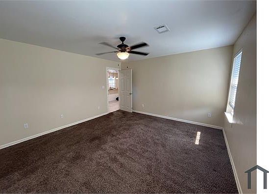 4th image of 216 E Wright Ave