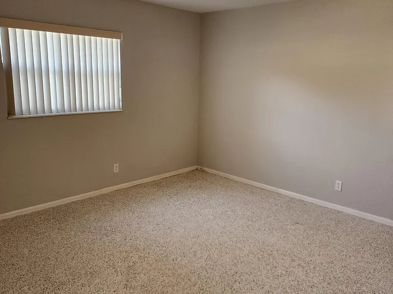 2745 Starlight Dr — Photo 14