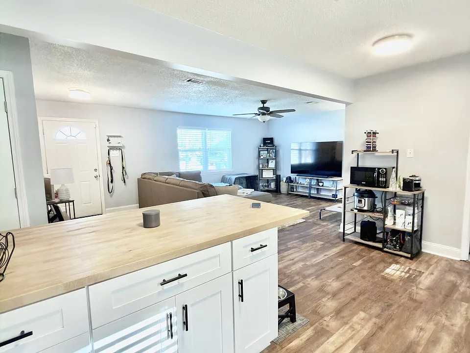 10775 Jolyne Cir