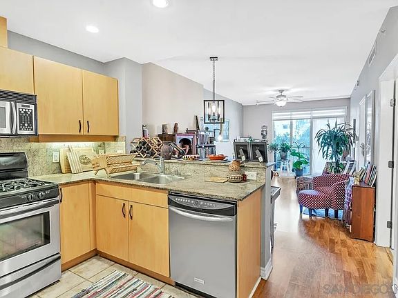 4th image of 1580 Union St Unit 204