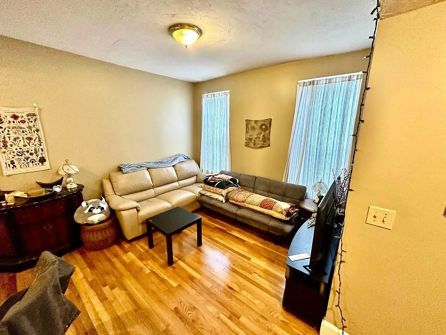 3 bed, 2.0 bath, $4,260 — Photo 3