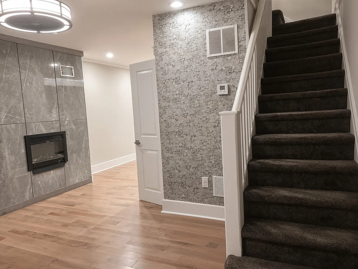 3 bed, 960 sqft, $1,650 — Photo 2