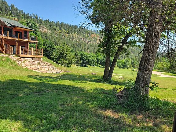 2nd image of 10548 Higgins Ln
