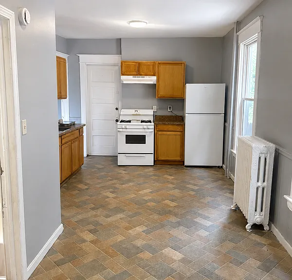 86 Woodlawn Ave #1 — Photo 2