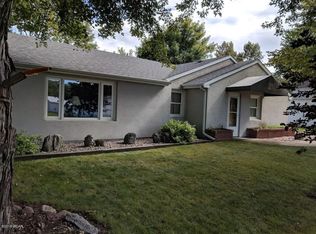 211 S Minnesota St, Lakefield, MN 56150