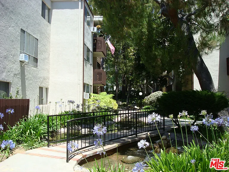6000 Canterbury Dr #6000D212 — Photo 10