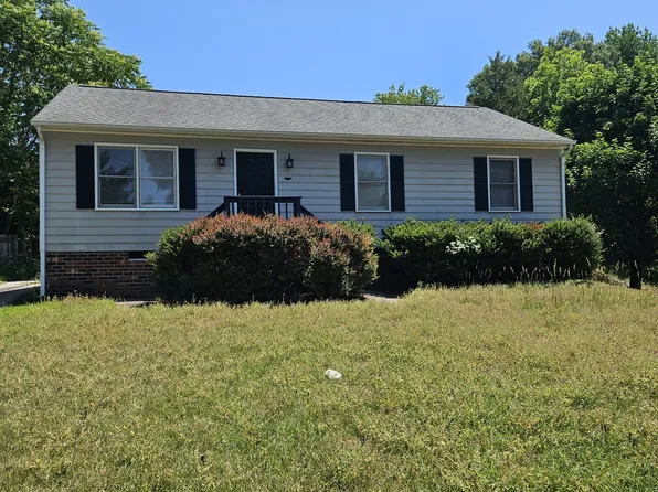 7090 Bruce Academy Ct, Mechanicsville, VA 23111