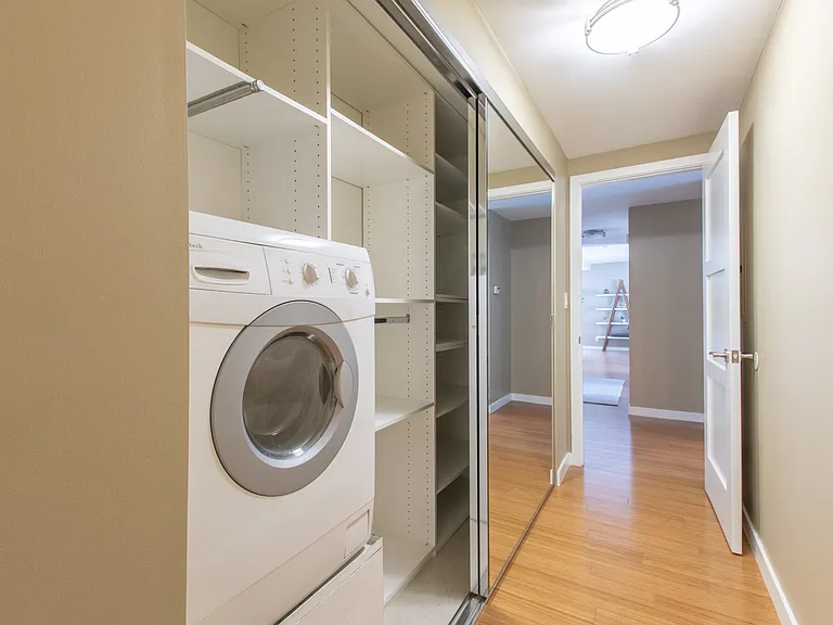 4407 Francis Ave — Photo 19