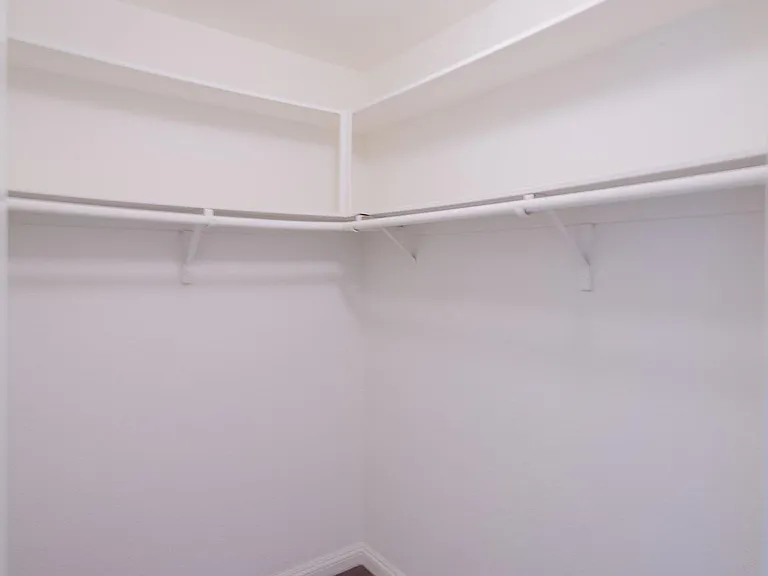 946 W 220th St #116 — Photo 14