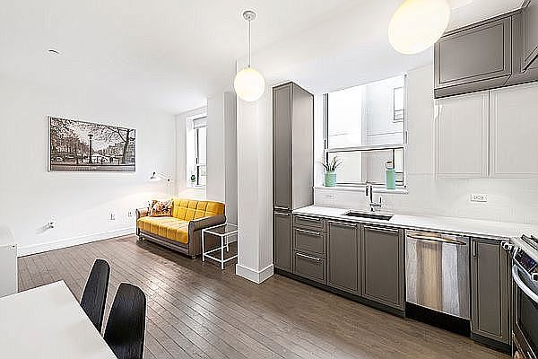 1st image of 416 52nd St APT 611