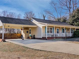 3865 Welcome Arcadia Rd, Lexington, NC 27295