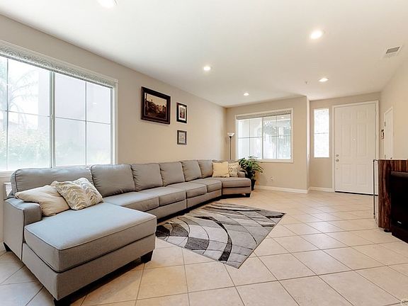 4th image of 5787 Oakdale Ln