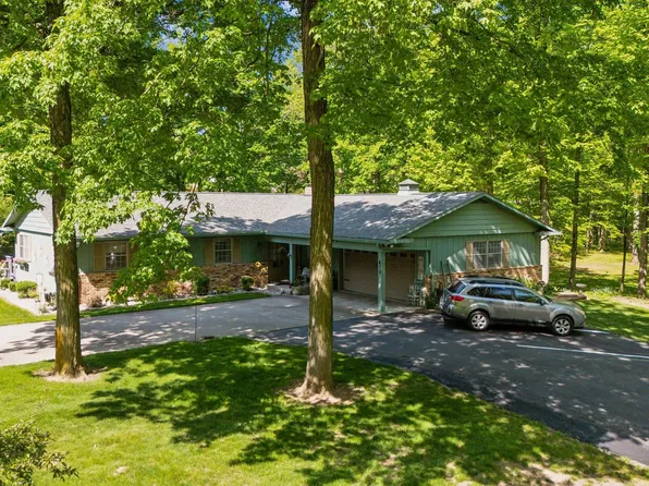 410 Longtree Ln, Logansport, IN 46947