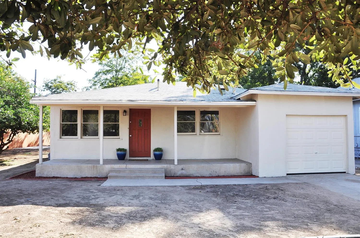 2249 S Poppy Ave photo 1