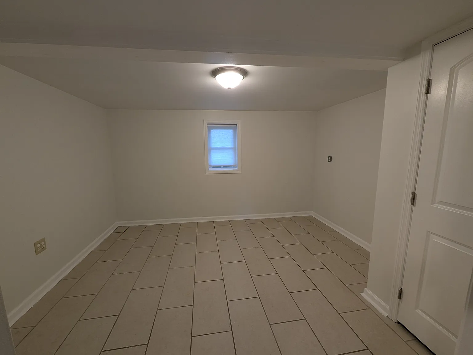 2 bed, 850 sqft, $1,400 — Photo 3