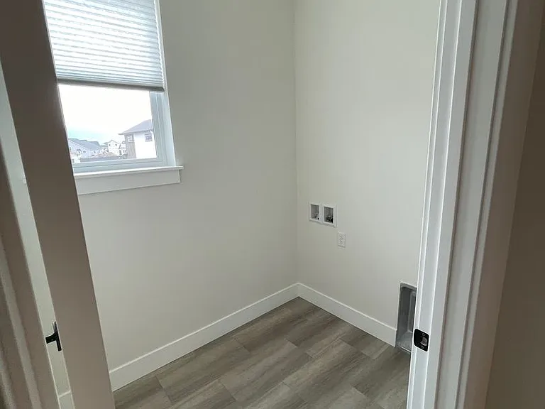 513 Spaniel Ln — Photo 11
