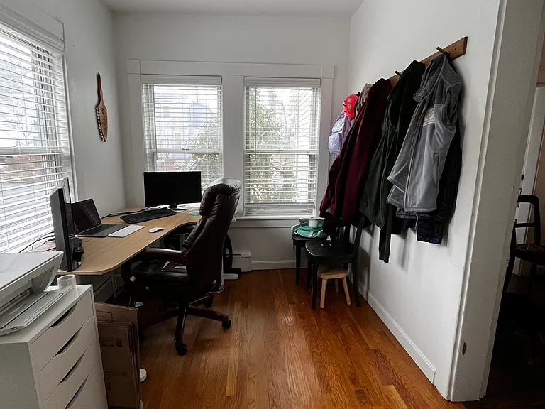 53 Henderson St — Photo 8