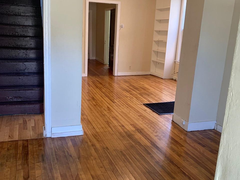 1st image of 2709 Lyndale Ave S