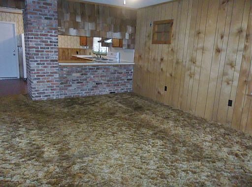 4th image of 2606 Oak Island Dr