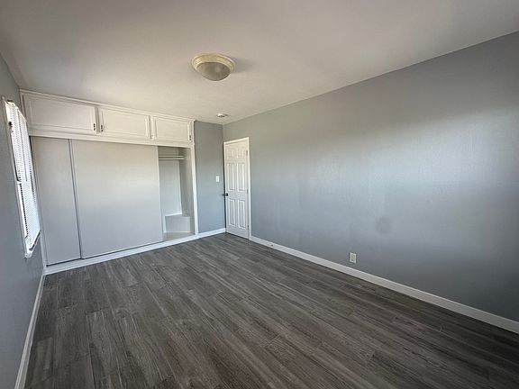 5th image of 610 E 99th St #10