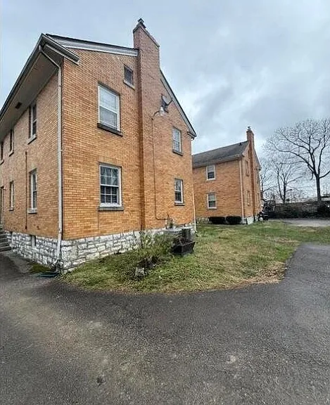 148 Shawnee Pl #4 — Photo 1