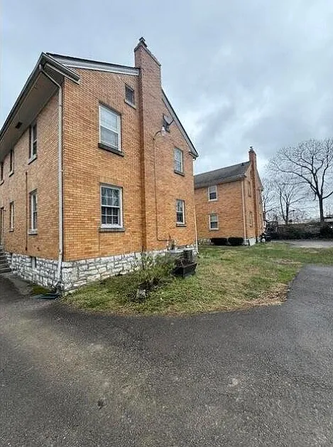 148 Shawnee Pl #4