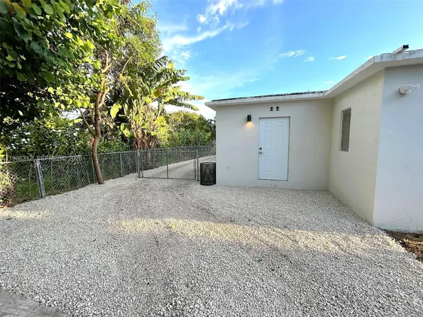 15001 Leisure Dr #1, Homestead, FL 33033