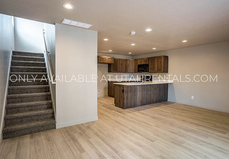 1783 N 1280 E — Photo 3