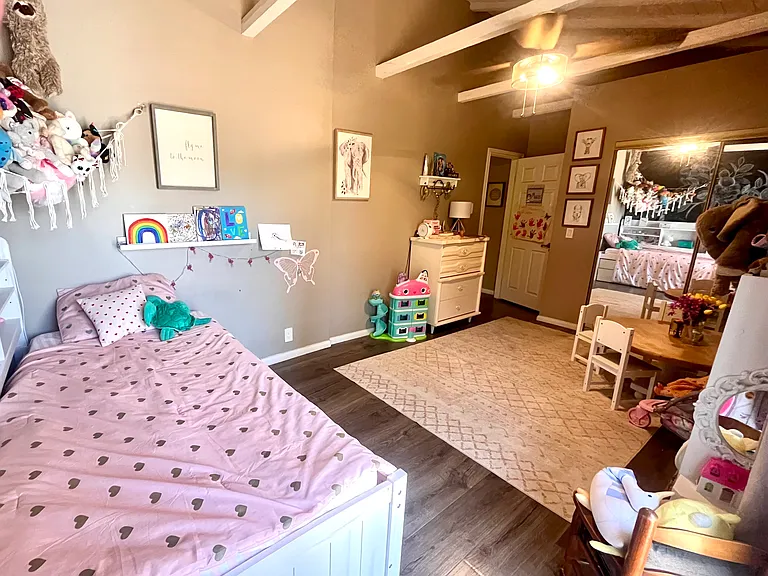 805 Van Horn Rd — Photo 17