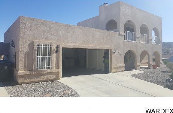 4th image of 2387 Merrill Ave