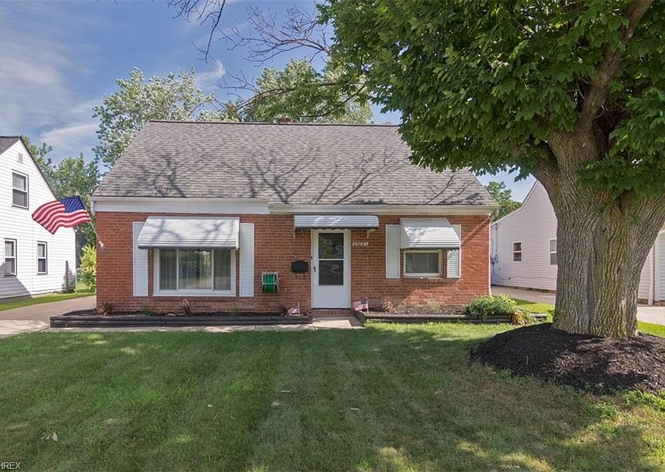 1st image of 27081 Shirley Ave