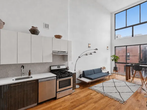 296 Throop Avenue image 1 of 12