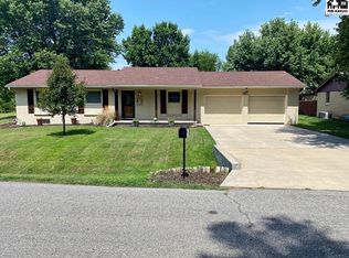 4403 Pagoda St, Hutchinson, KS 67502