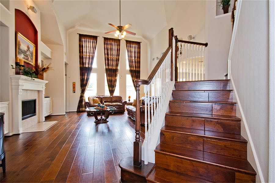 1st image of 4814 Schiller Park Ln