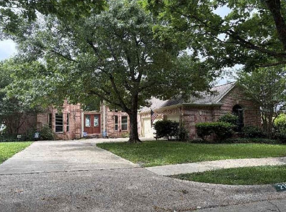 1st image of 2104 Mossy Oak Dr