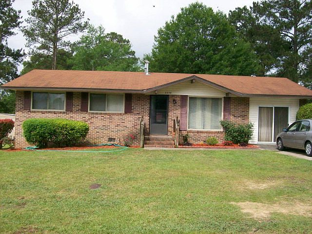 1st image of 2238 Queens Ct