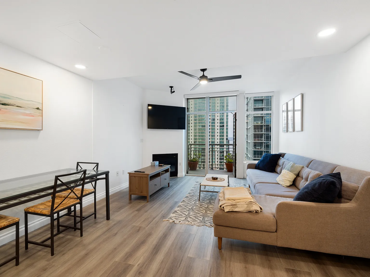 1240 India St #1509 (Treo) - 1509 — Photo 4